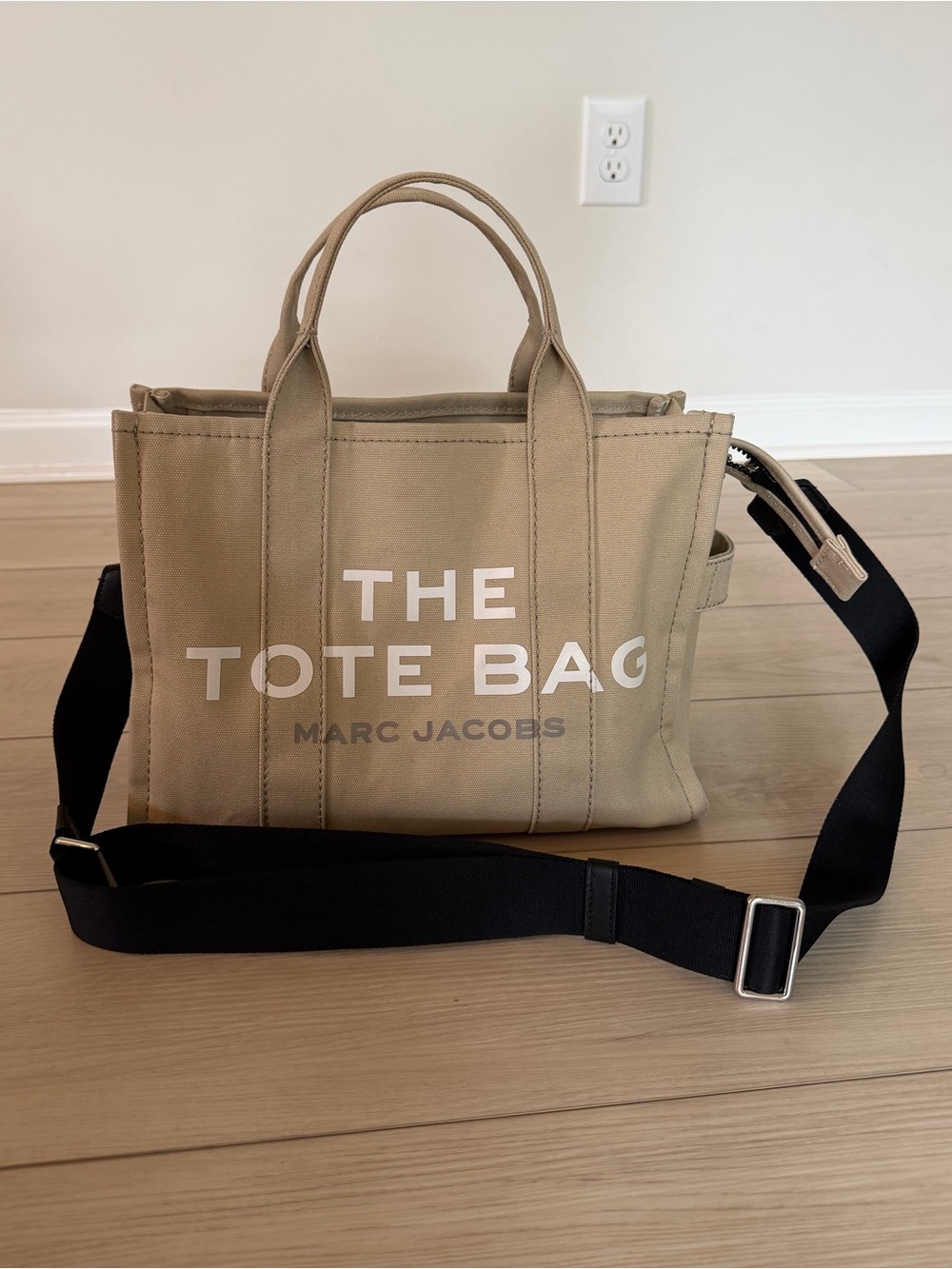 Marc Jacobs Canvas Medium Tote Bag